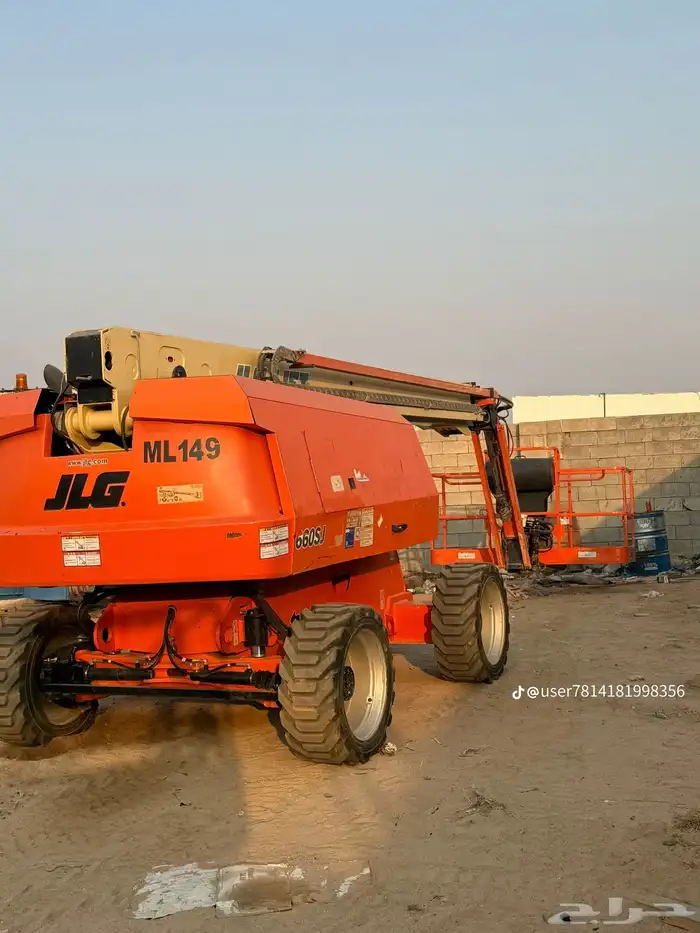 يوجد لدينا مان لفتات للايجار بجميع انواعها و احجامها 4