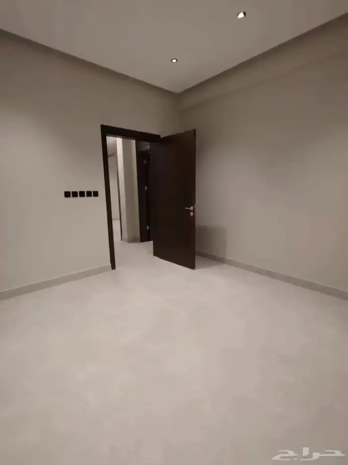 شقة دور ارضي حي الصفا 18