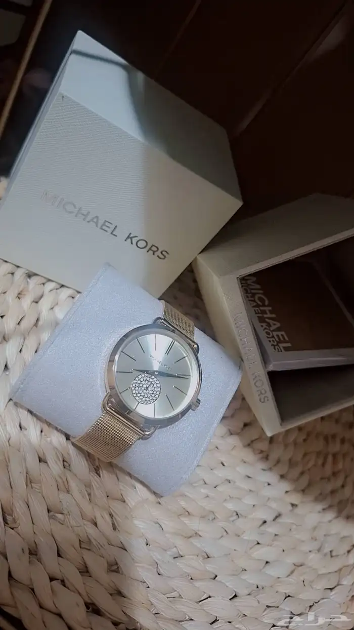 ساعة مايكل كورس الجديدة قابل للتفاوض جديدة لم تستخدم قبل 1