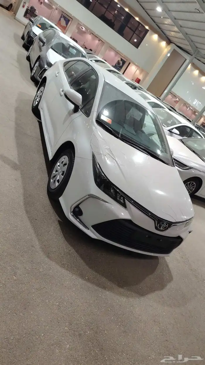 تويوتا كورلا استندر XLE موديل 2025 2