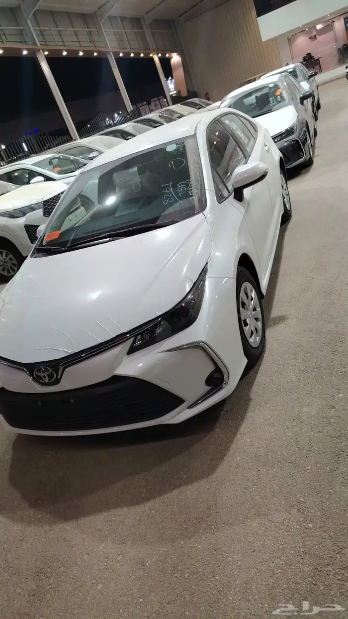 تويوتا كورلا استندر XLE موديل 2025 4