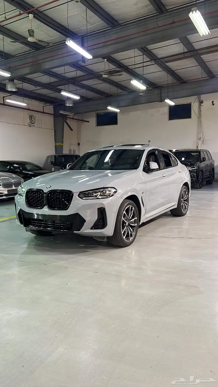 بي ام دبليو اكس 4 1