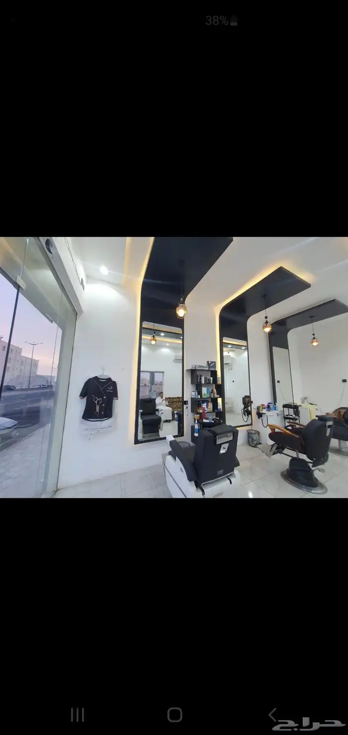 حلاق لتقبيل خلف محطة مشوط 1