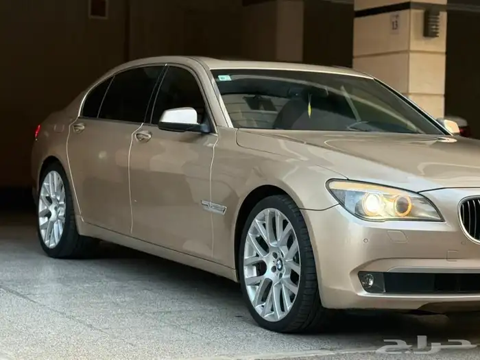 بي ام دبليو 730 ممشى قليل شد بلد 12