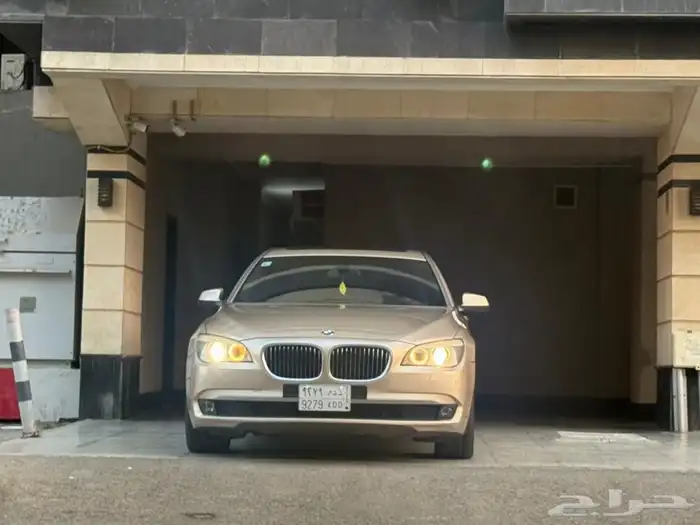 بي ام دبليو 730 ممشى قليل شد بلد 19