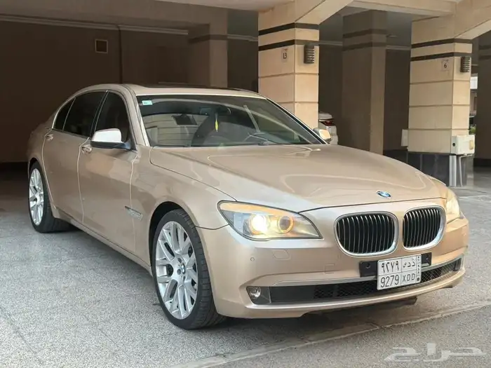 بي ام دبليو 730 ممشى قليل شد بلد 22