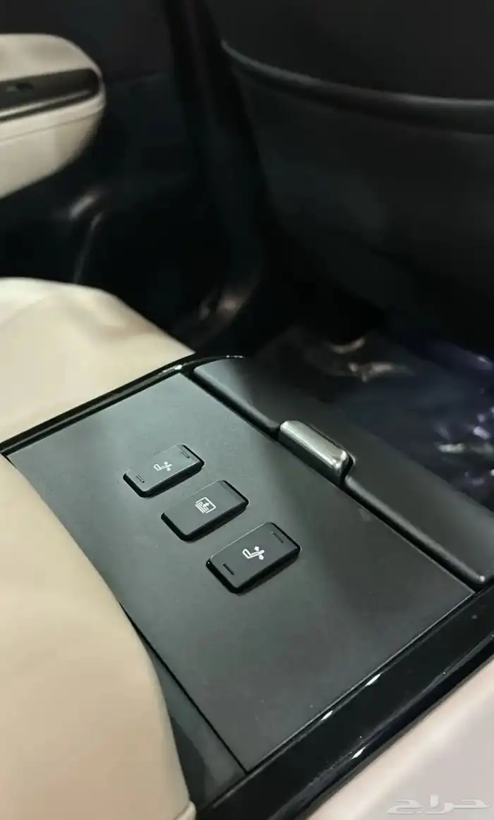 تويوتا كراون 2023 بريميوم 12