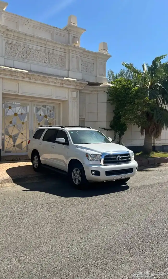 للبيع سكويا 2016 مخزن ممشى 90 الف 2