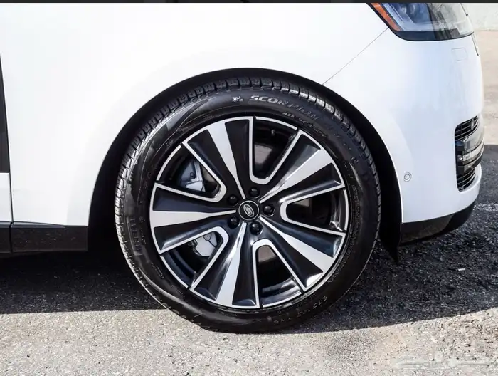 رنج روفر se 2024 5