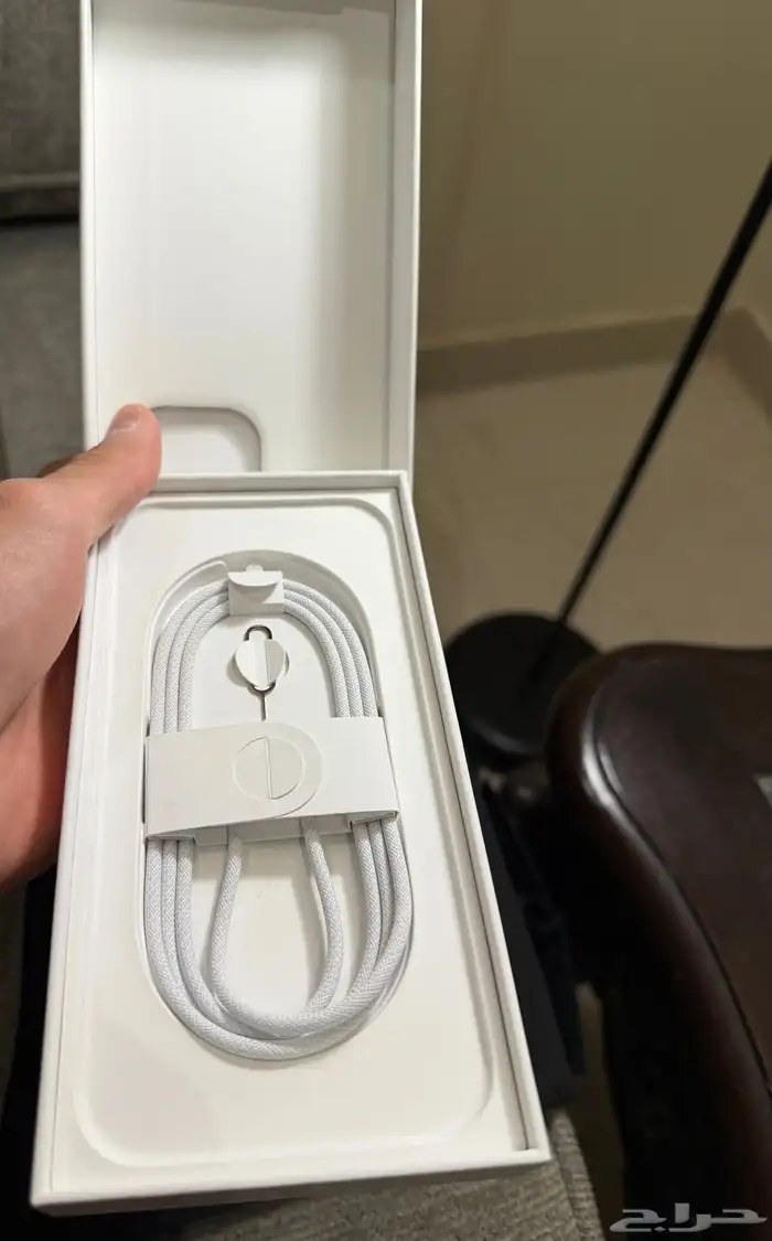 آيفون 16 بروماكس 512 نظيف للبيع 2