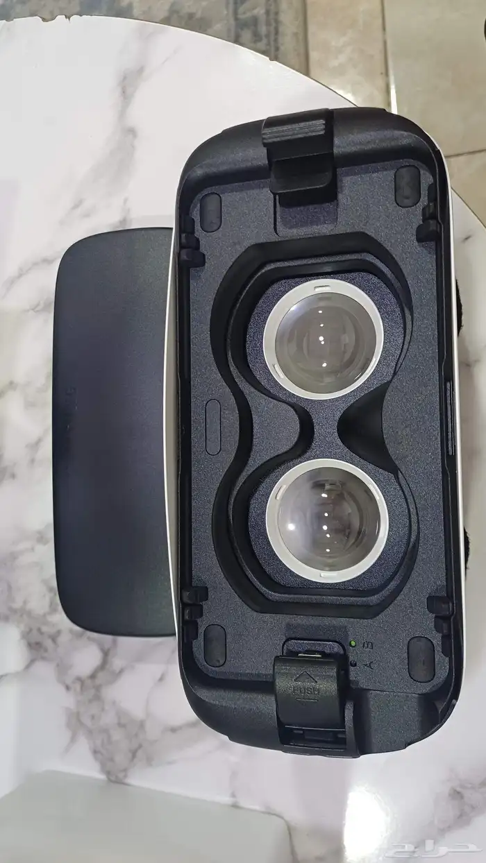 جهاز واقع افتراضي SAMSUNG Gear Vr 4