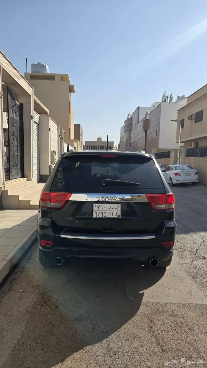 جيب جراند شروكي موديل 2011 7