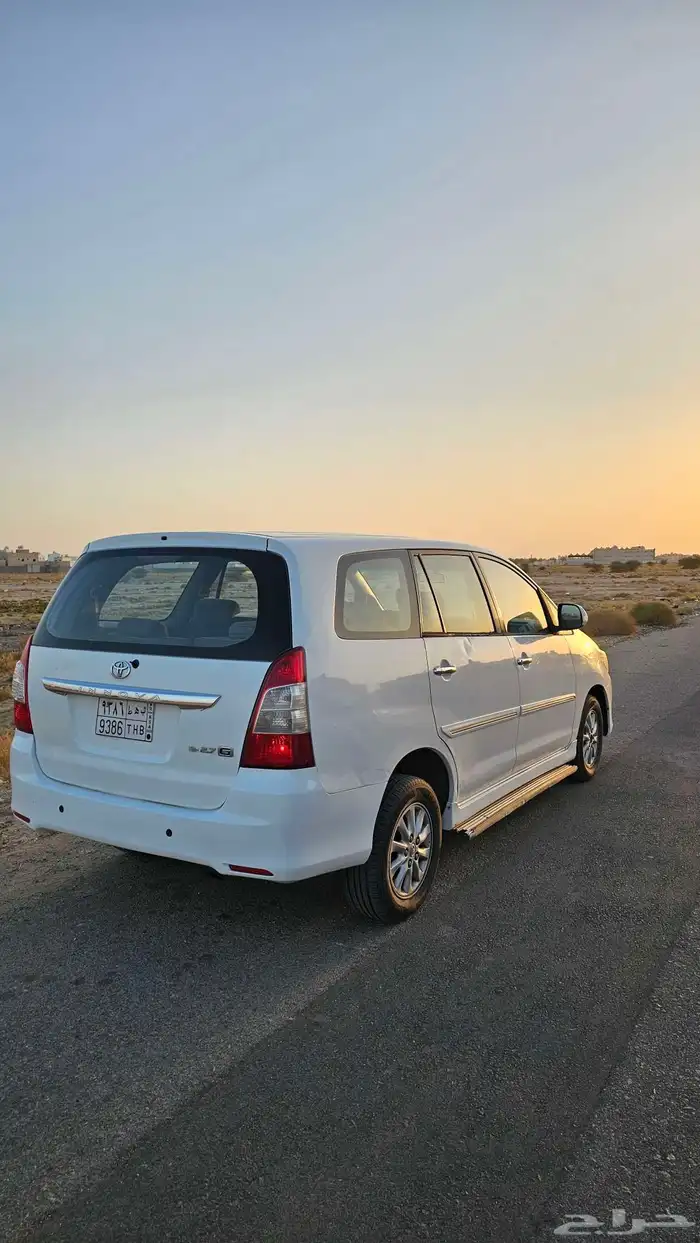 تويوتا انوفا فان 2