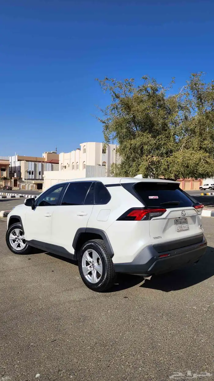 تويوتا راف فور 2020 ستاندرد سعودي 4