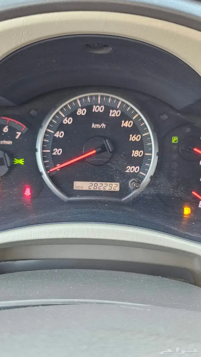 تويوتا انوفا فان 8