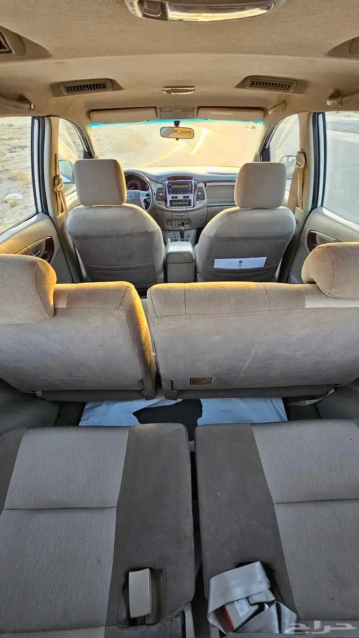 تويوتا انوفا فان 5