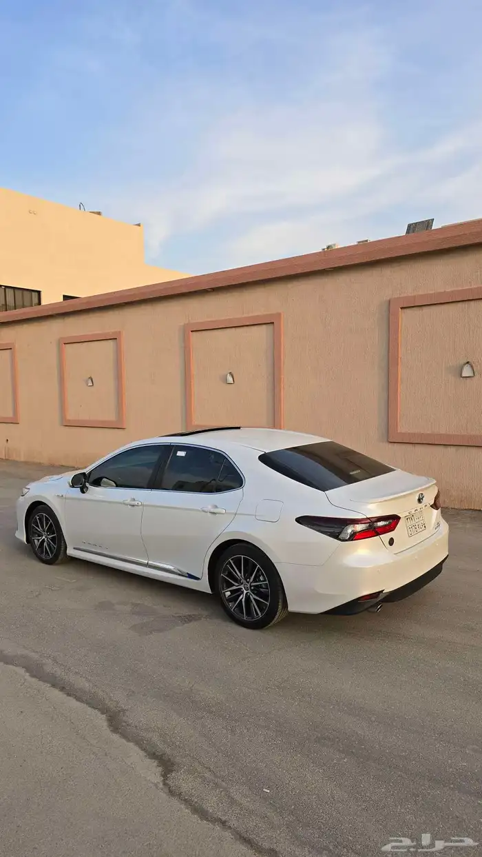 كامري GLE هايبرد 2024 شبه جديده 2