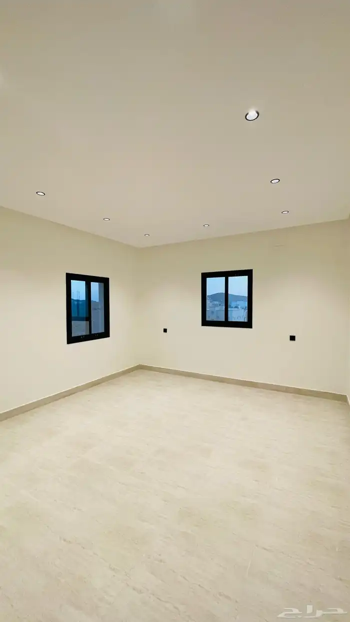 للبيع فلل تاون هاوس موقع مميز تشطيبات فندفيه أسعار مناسبة 7