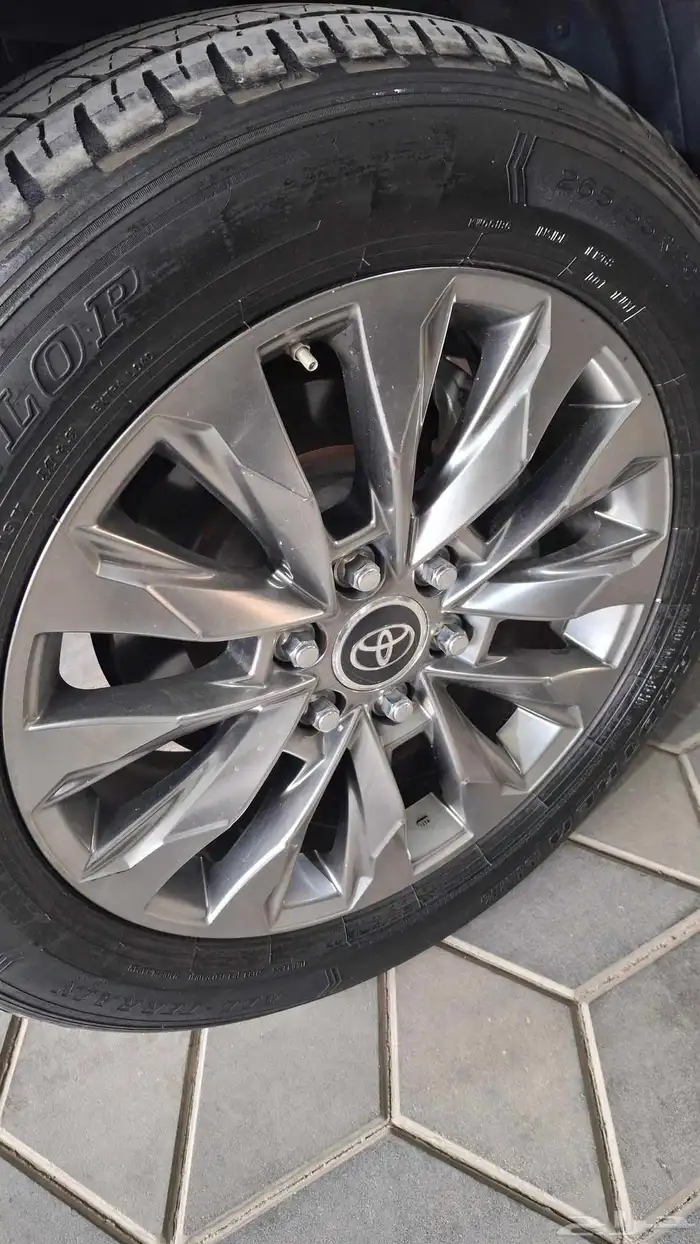 تويوتا في اكس ار 2023 14