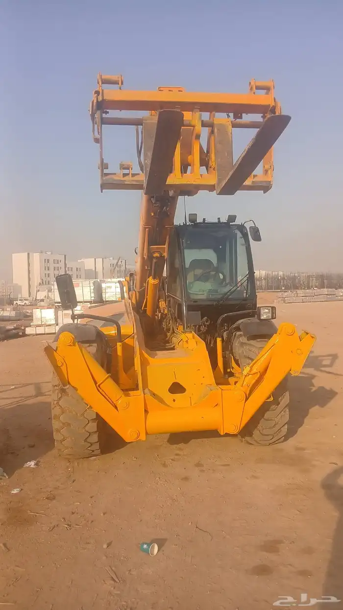 رافعه جي سي بي 2003 استماره مجدد فحص منتهي للبيع70 ألف 4