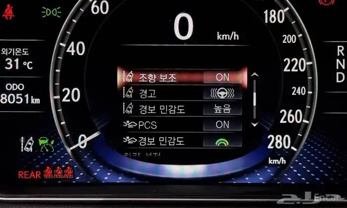 لكزس LS500 بلاتينيوم 2021 17