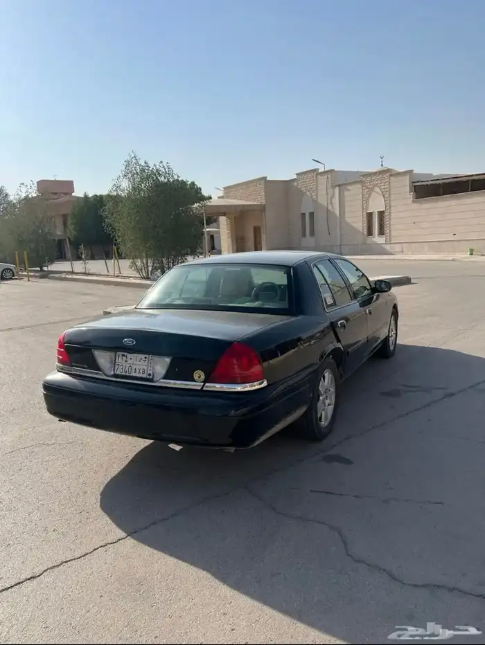 فورد فكتوريا 2011 LX سعودي ممشى قليل 4