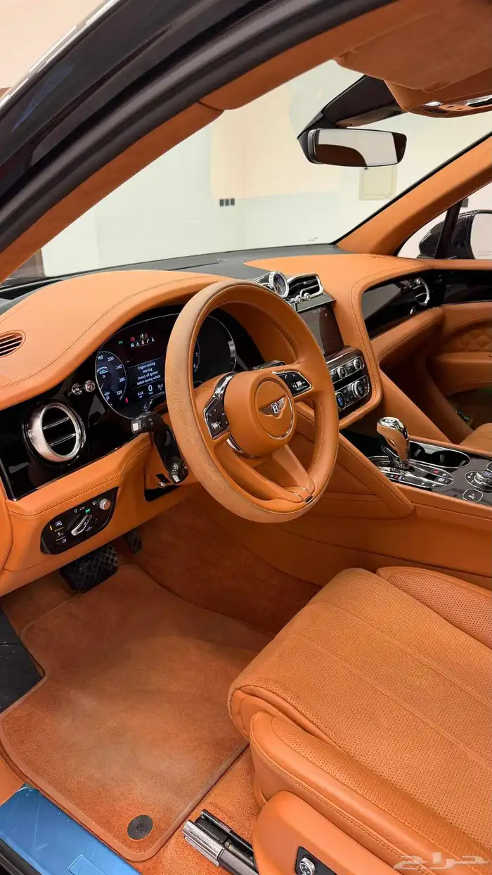 Bentley Bentayga S 6