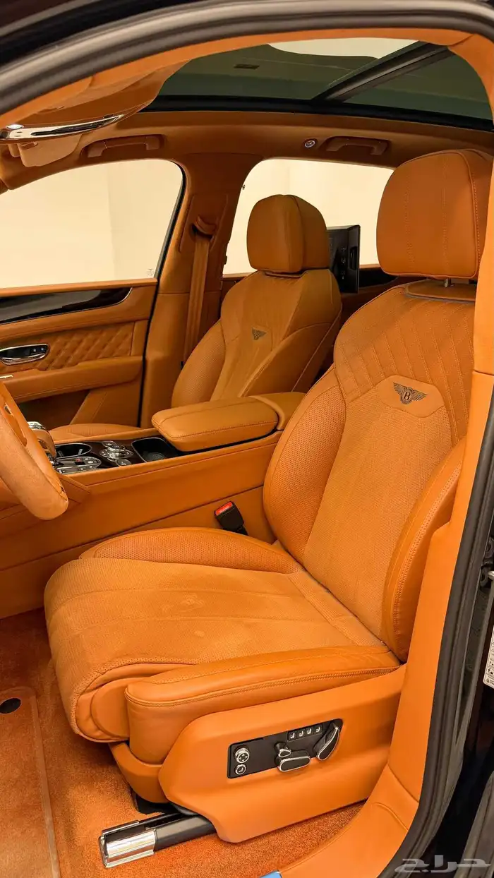 Bentley Bentayga S 8