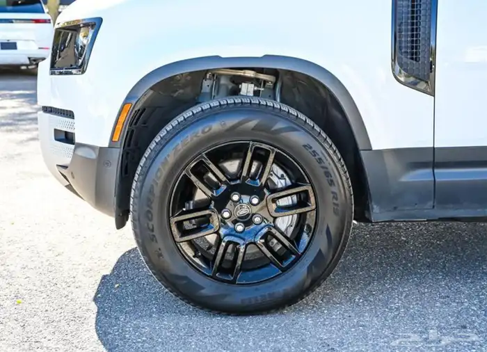 2024 Land Rover Defender 110 P400 4