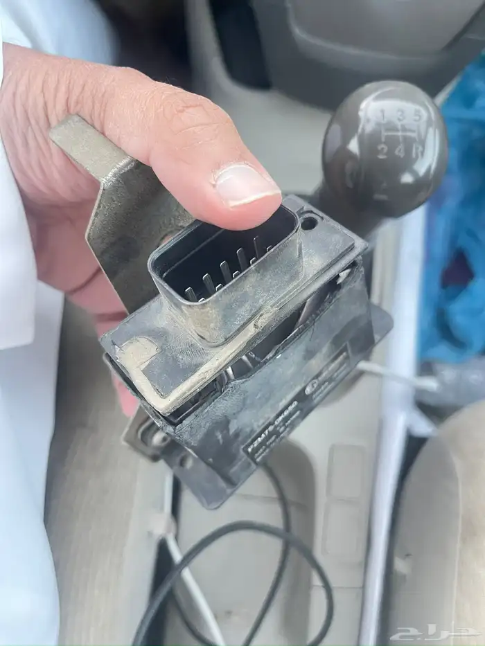 يوجد لدينا جميع انواع قطع غيار السيارات المستخدمه تشليح 7