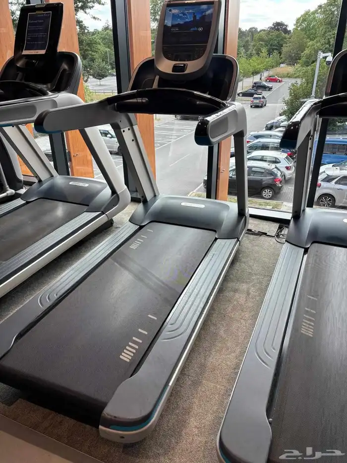 مجموعة اجهزه وارد أمريكا لايف فتنس مستخدم 31