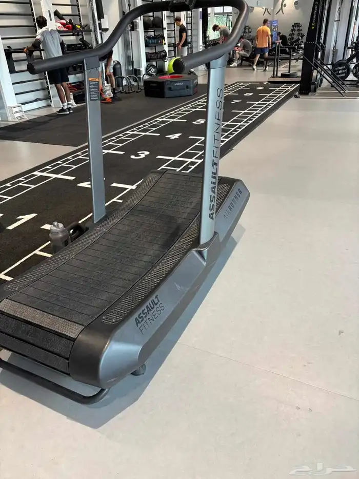 مجموعة اجهزه وارد أمريكا لايف فتنس مستخدم 28