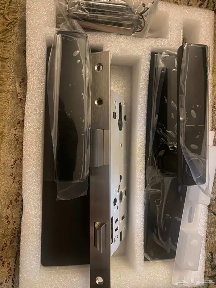 قفل ذكي فني تركيب وبرمجه جميع الأقفال الذكيه ضمان عالتركيب 2