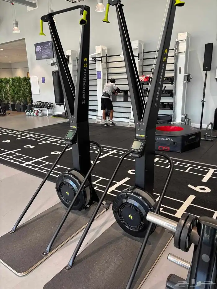 مجموعة اجهزه وارد أمريكا لايف فتنس مستخدم 25