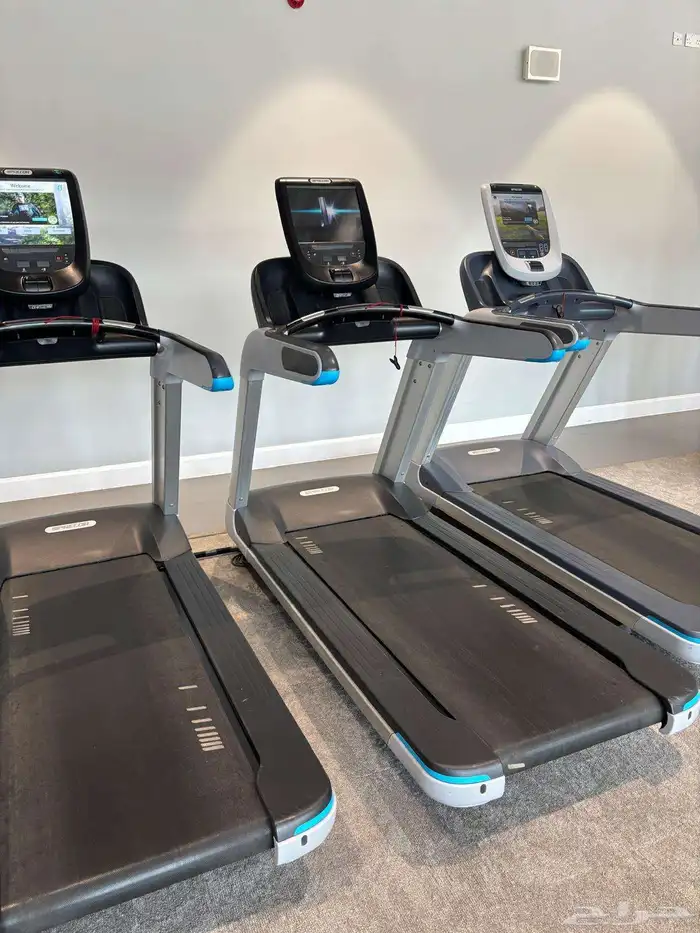 مجموعة اجهزه وارد أمريكا لايف فتنس مستخدم 24