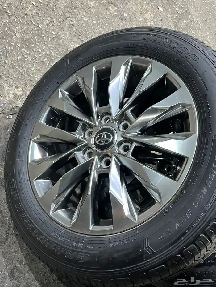 جنوط لاندكروزر اصلي وكاله مع كفرات دنلوب وكاله مقاس 20 4