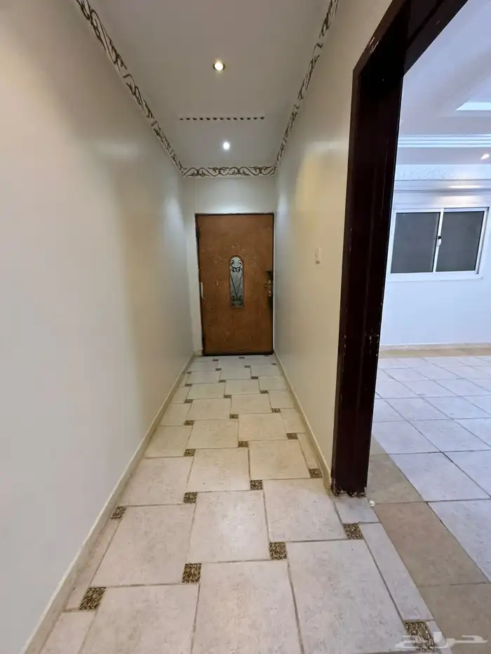 للإيجار دور ارضي الرياض حي الخليج 16