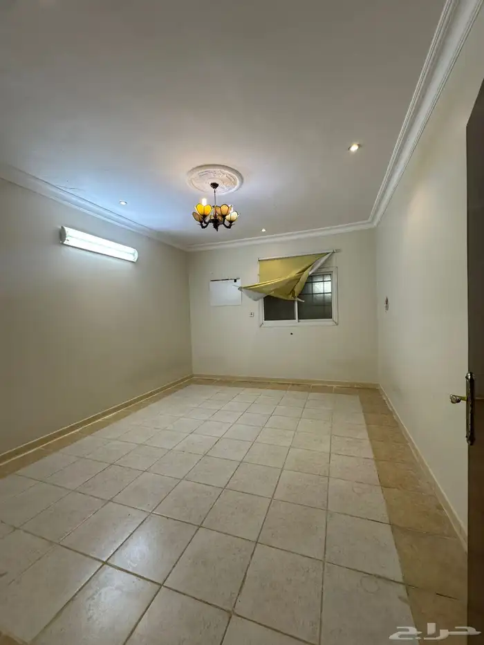 للإيجار دور ارضي الرياض حي الخليج 5