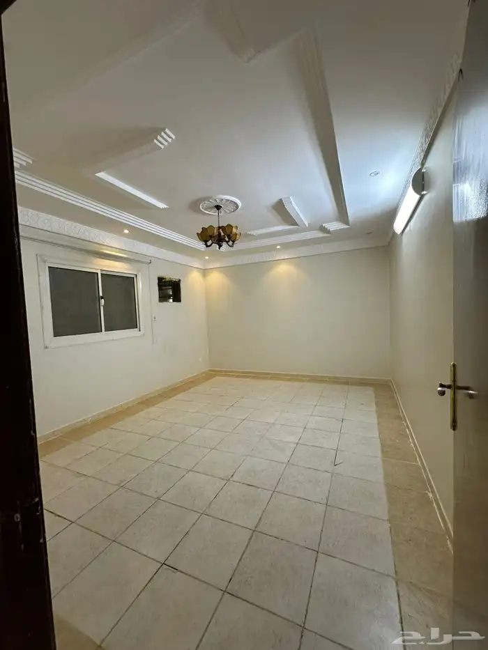 للإيجار دور ارضي الرياض حي الخليج 12