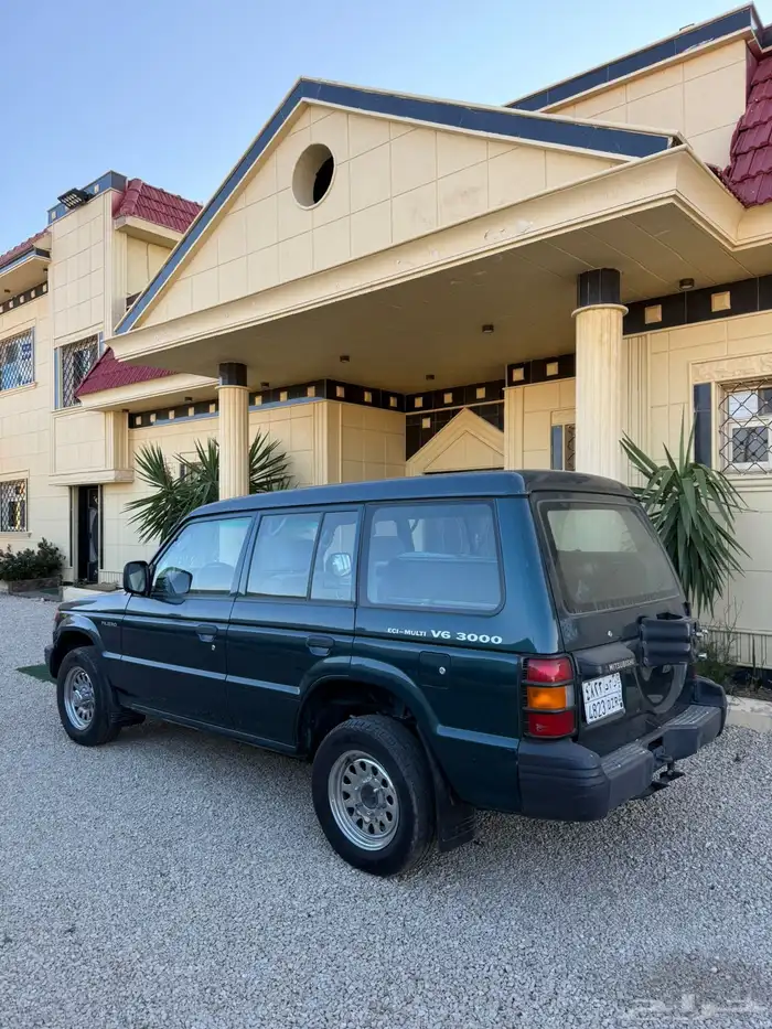 جيب باجيرو مخزن 0