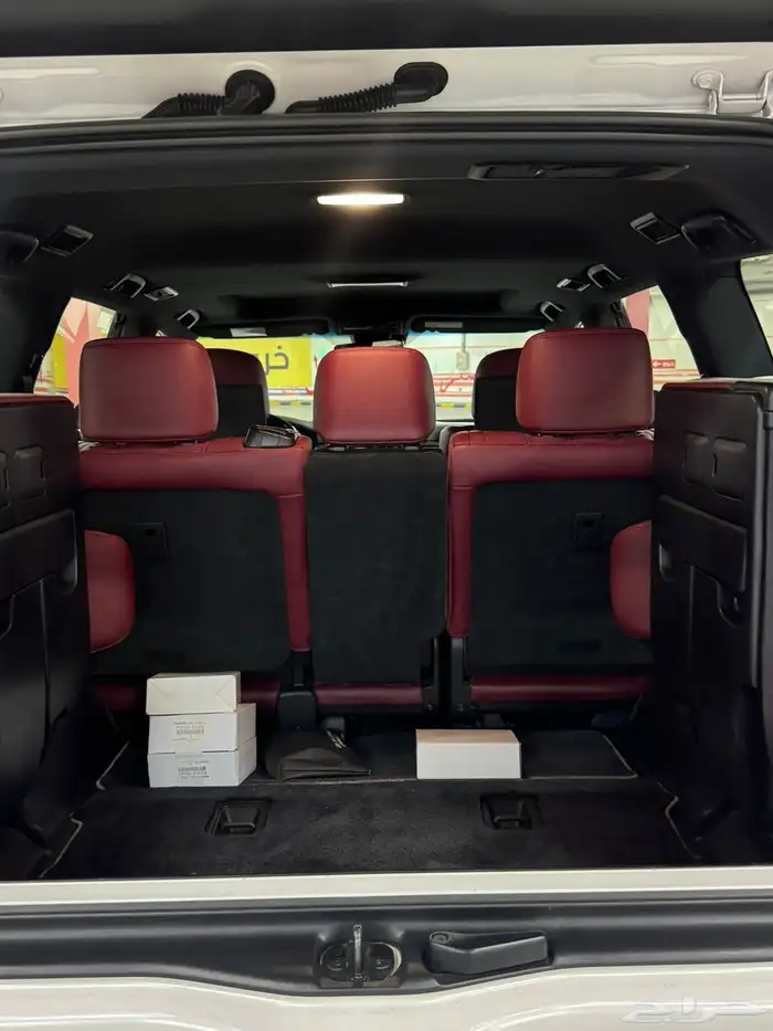 لكزس بلاك ادشن LX570 2021 نضيف جدا 8