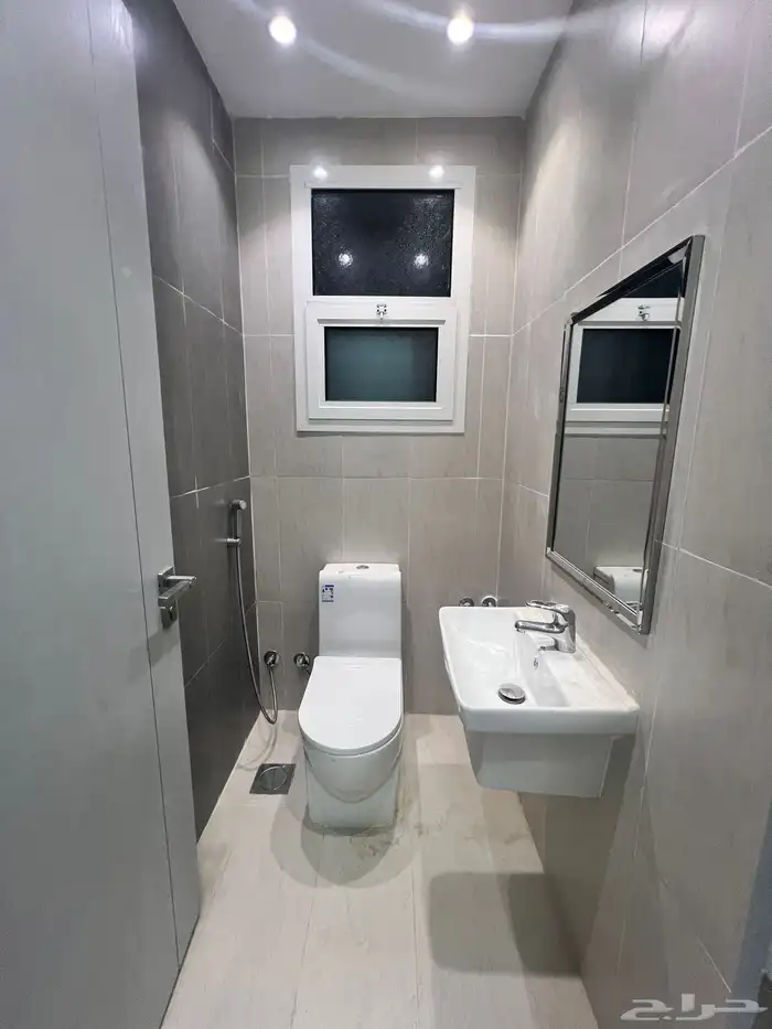 فيلا للايجار حي المونسية 9