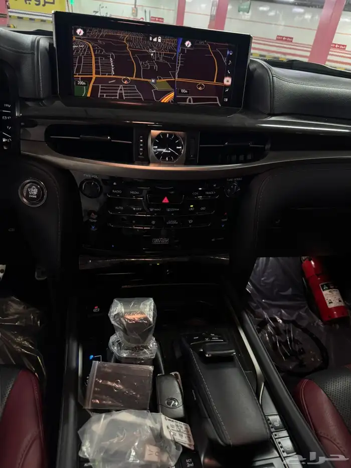 لكزس بلاك ادشن LX570 2021 نضيف جدا 14