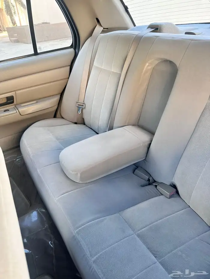 فورد فكتوريا 2006 نظييف 6