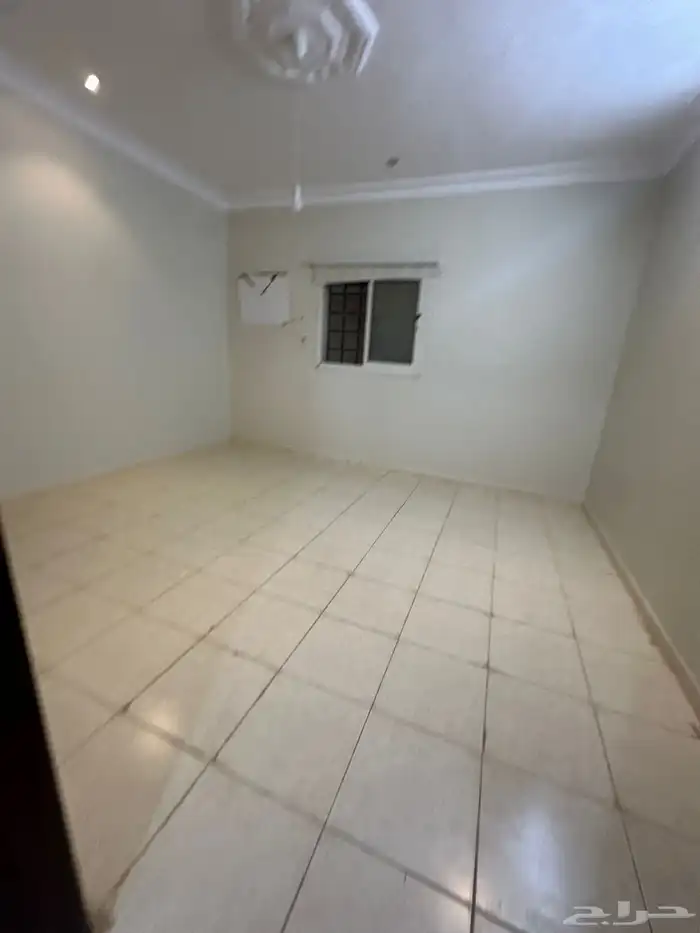 للإيجار دور ارضي الرياض حي الخليج 3