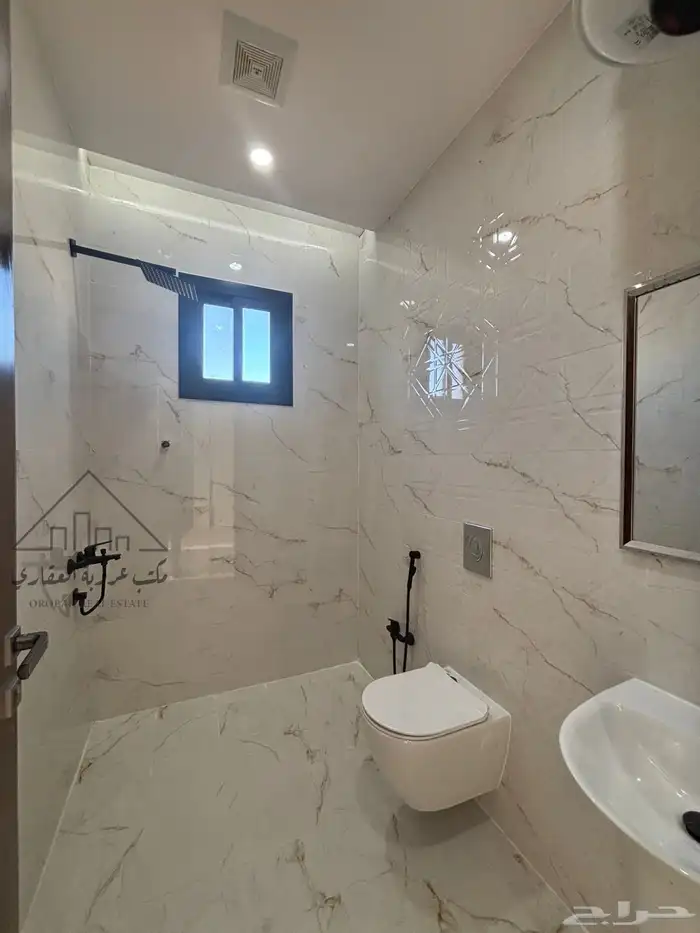 للبيع شقق تمليك دور ارضي تبوك حي البوادي 16