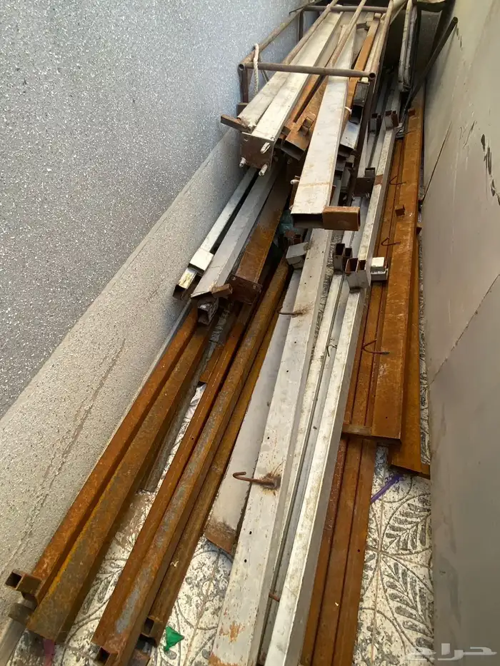 دولاب خزانه ومظلة 4 6 4