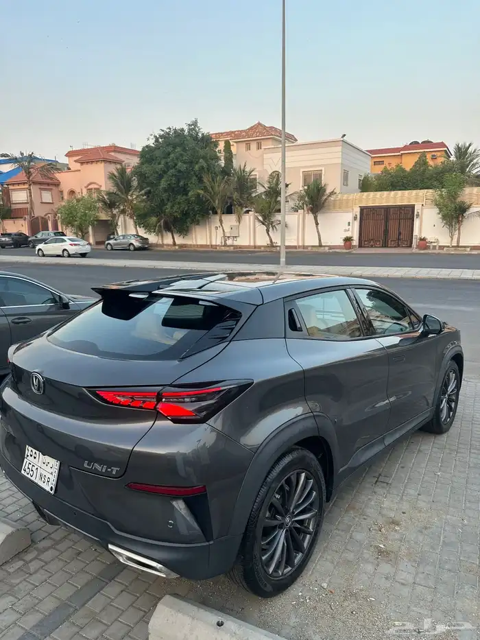 شانجان يوني تي 2023 4