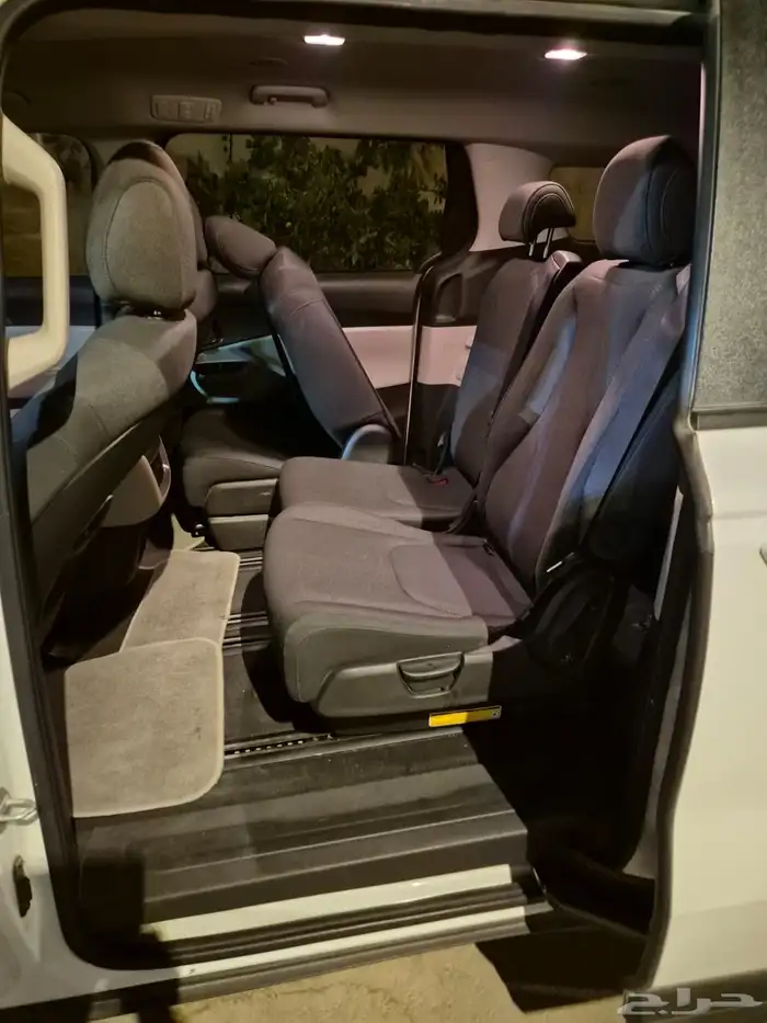 كيا كرنفال 3