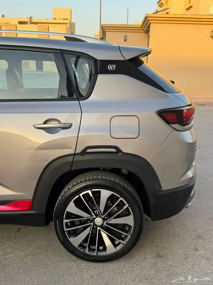 للبيع جيب شانجان CS35 موديل 2023 3